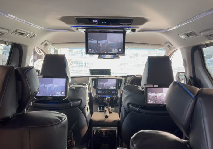 アルファード アルパインスタイル 2列目